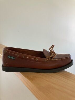 Vintage Eastland boat shoes size 8